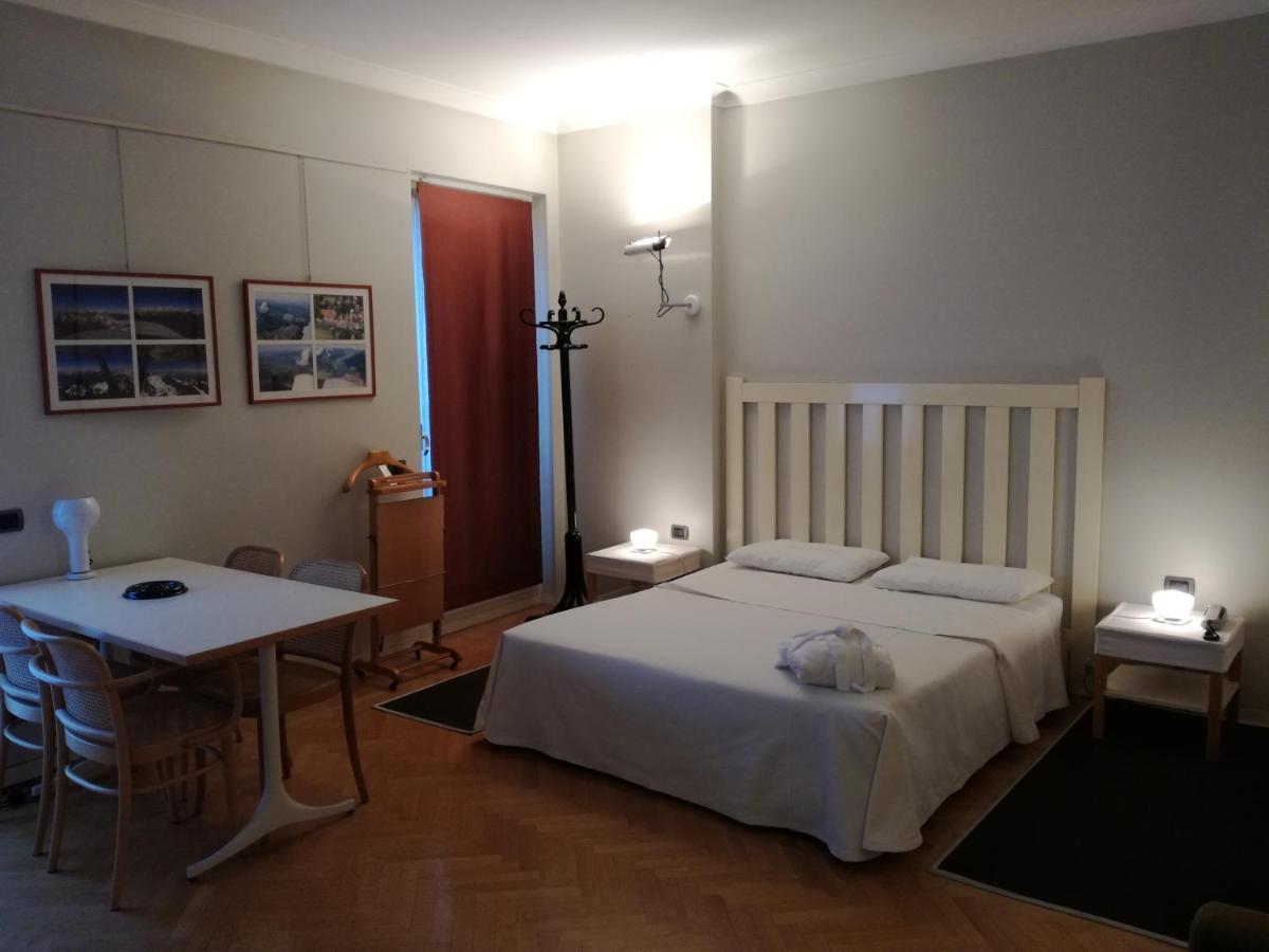 Residence Borgonuovo Uno Apartments Milano Eksteriør billede