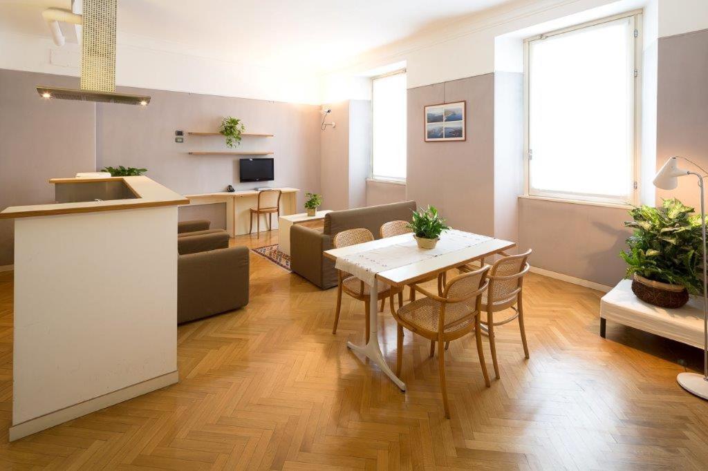 Residence Borgonuovo Uno Apartments Milano Eksteriør billede